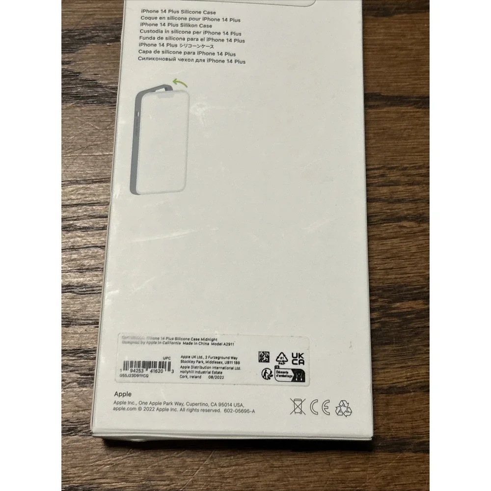 Apple Silicone Case with MagSafe for iPhone 14 Plus - Midnight
